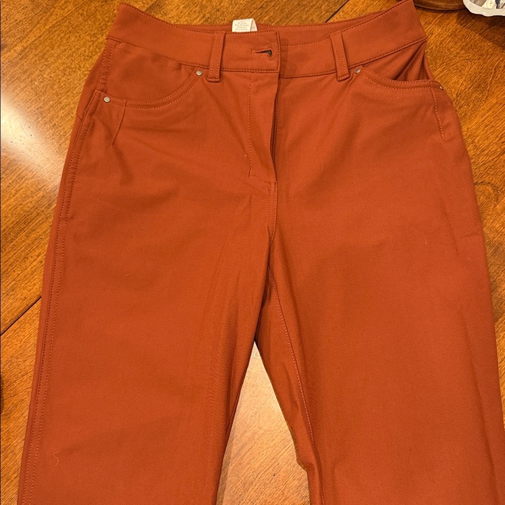 Lululemon Women's Rust color pants size 4